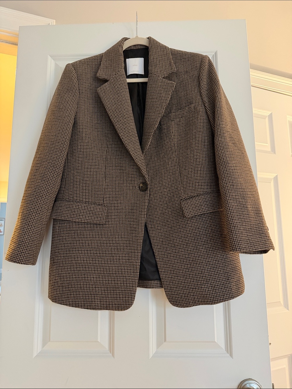 MANGO Women’s Lapels Houndstooth Suit Blazer